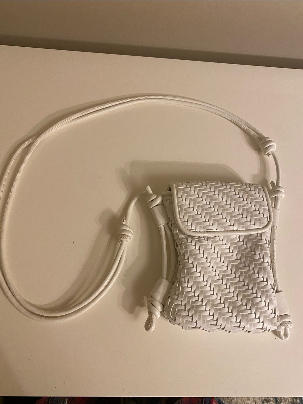 Anthropologie Dolce Vita White Woven Crossbody Phone Pouch